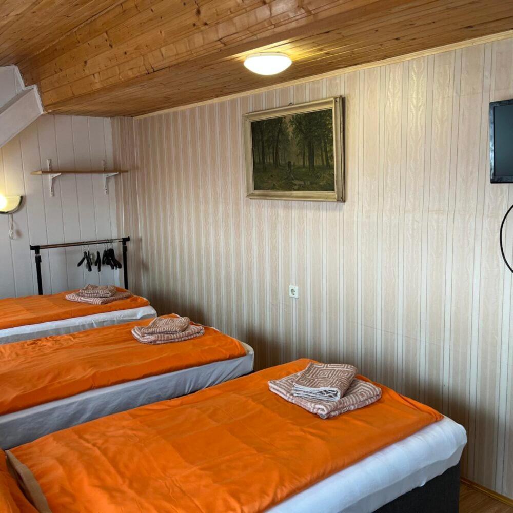 Lenzl'S Panzio Bed & Breakfast Szigetvar Exterior photo